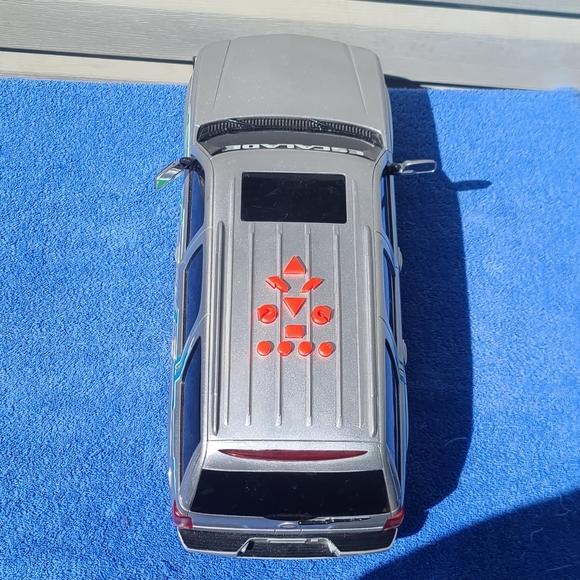 18" ROAD RIPPERS CADILLAC ESCALADE GREY WITH LIGHTS SOUNDS 1993 TOY STATE Works! - Picture 6 of 9